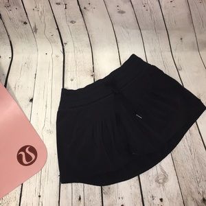 🌿 lululemon Skirt with Built in Shorts